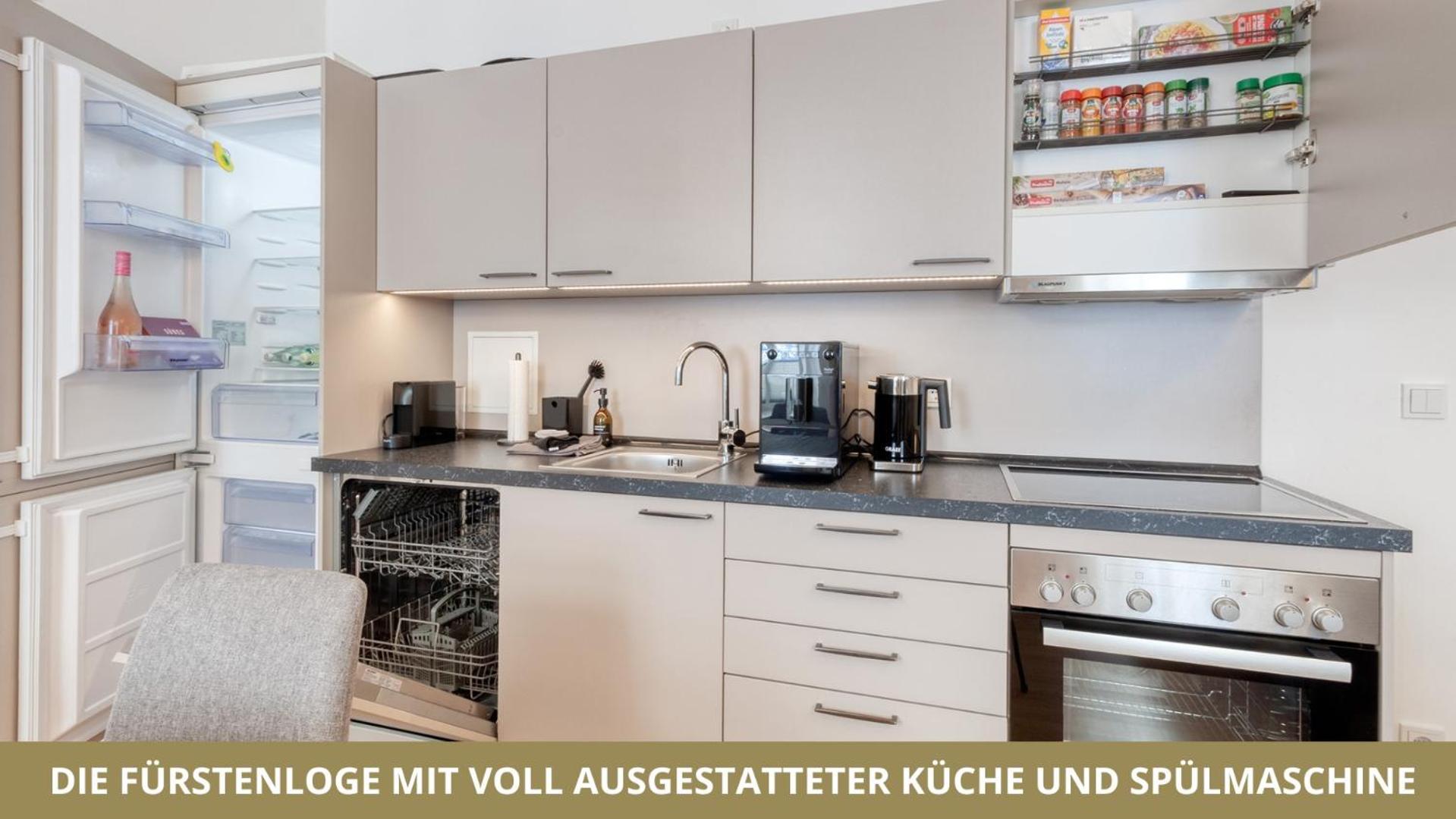 Neu Fewo Fuerstenloge 1-6 Pers Hinter Dem Markgraeflichen Opernhaus - 2 Schlafzimmer Mit Boxspringbetten 4 Einzel Oder 2 Doppelbetten, Balkon Und Einbaukueche, Barrierearm バイロイト エクステリア 写真