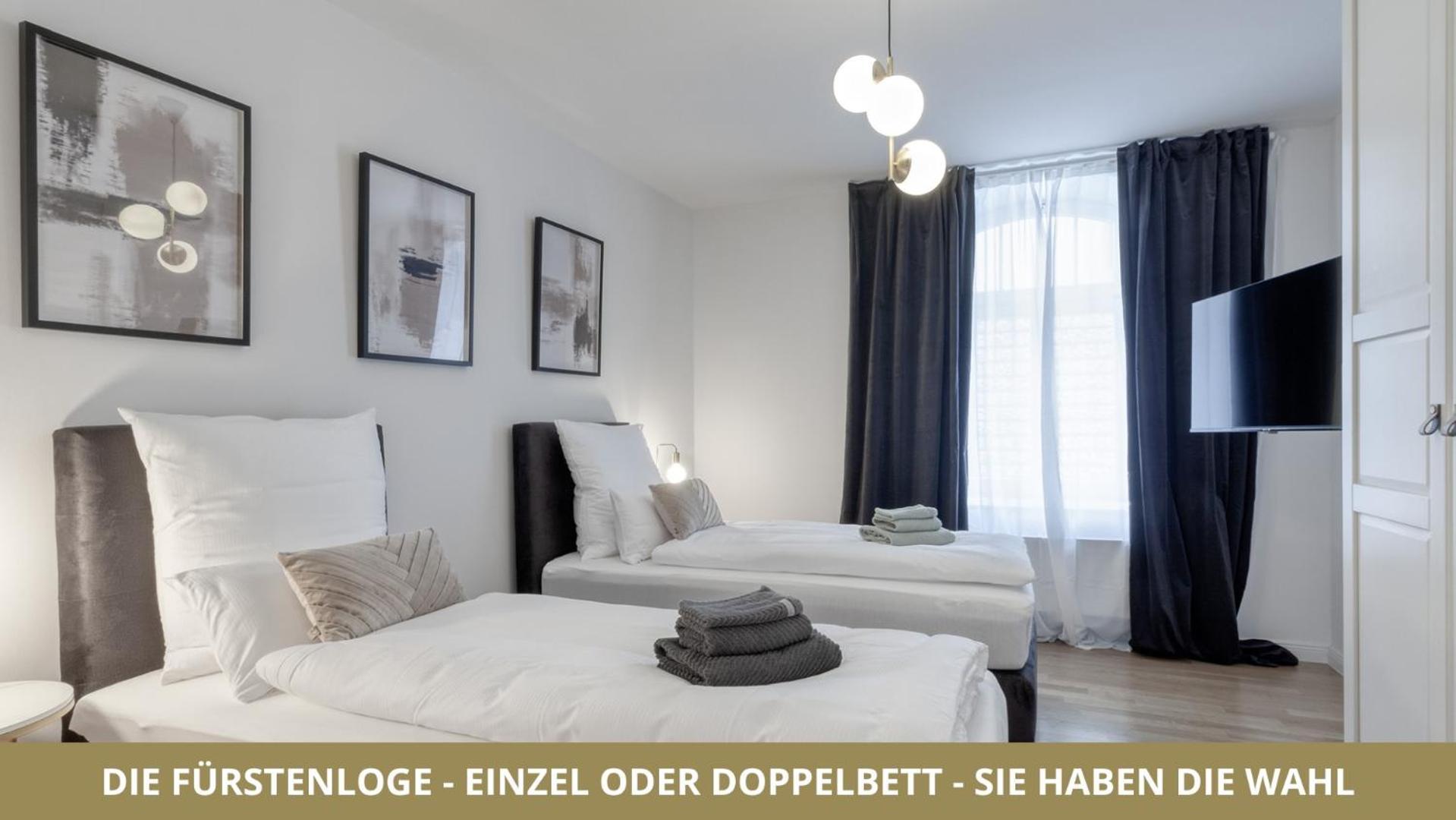 Neu Fewo Fuerstenloge 1-6 Pers Hinter Dem Markgraeflichen Opernhaus - 2 Schlafzimmer Mit Boxspringbetten 4 Einzel Oder 2 Doppelbetten, Balkon Und Einbaukueche, Barrierearm バイロイト エクステリア 写真